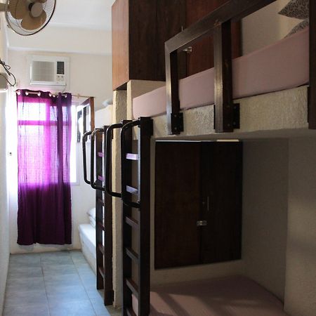 Sea Horse Guest House Coron Exterior photo