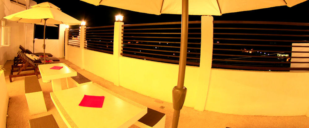 Sea Horse Guest House Coron Exterior photo