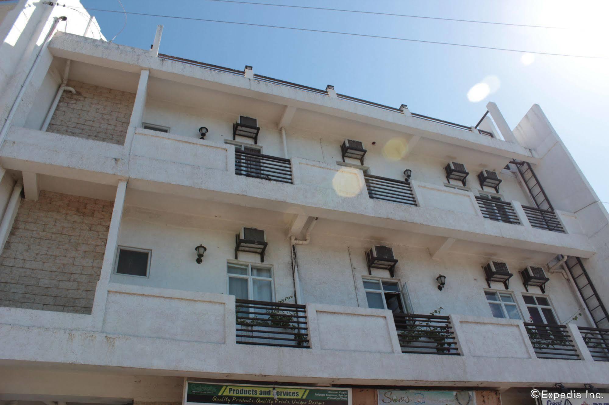 Sea Horse Guest House Coron Exterior photo