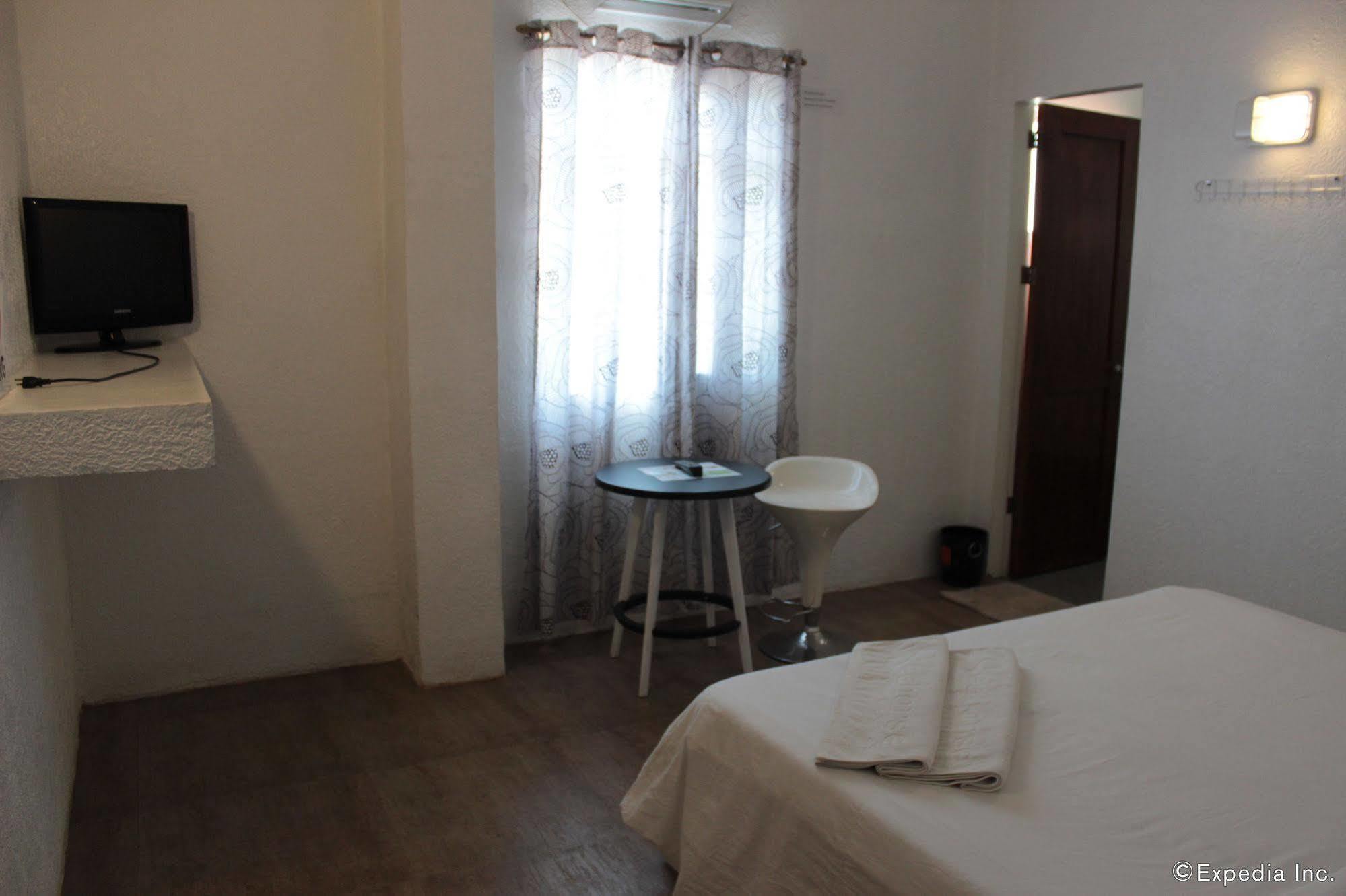 Sea Horse Guest House Coron Exterior photo